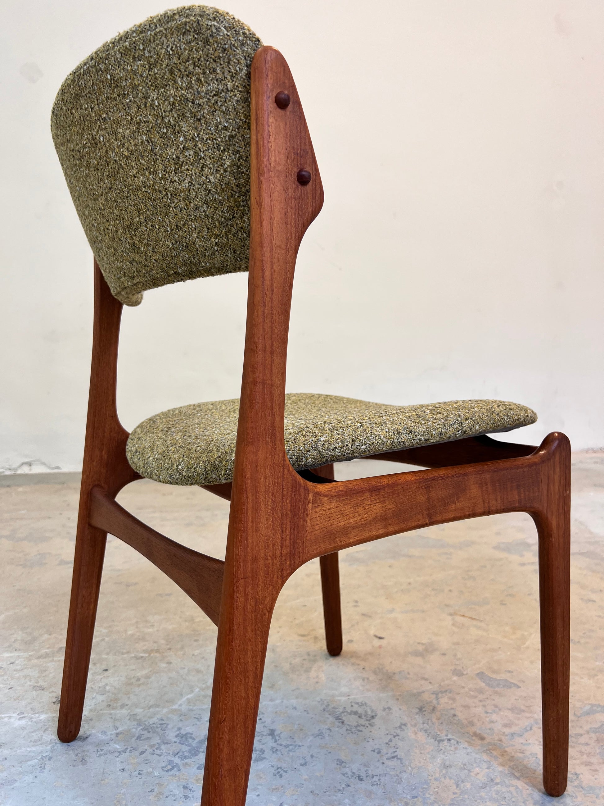 Polsterstuhl grün Teak neu gepolstert von Erik Buch