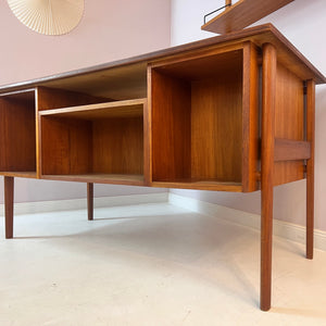 Freistehender Schreibtisch Teak aus Dänemark