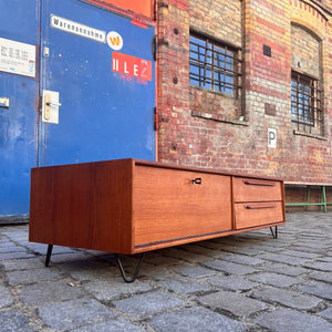Lowboard Teak auf Hairpinlegs von rt Möbel