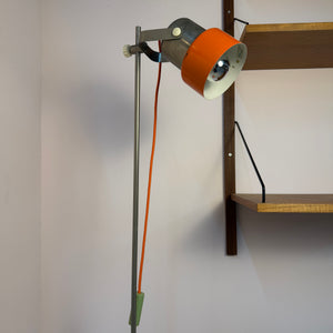 Stehlampe orange Chrom von AKA Werke
