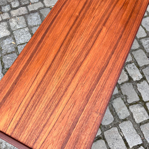 Flache Kommode Teak aus Dänemark