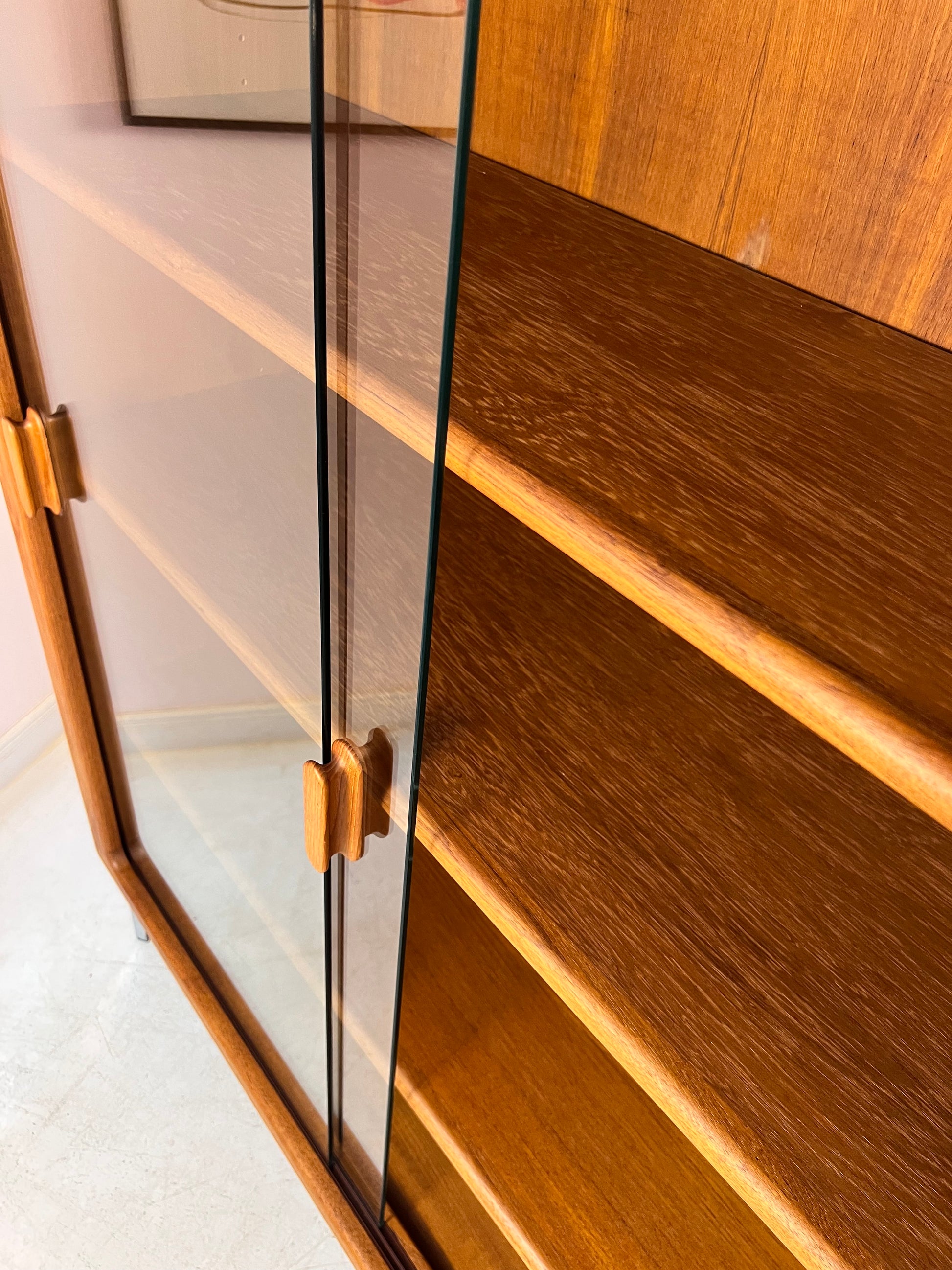 Vitrinenschrank Teak von Silkeborg Møbelfabrik