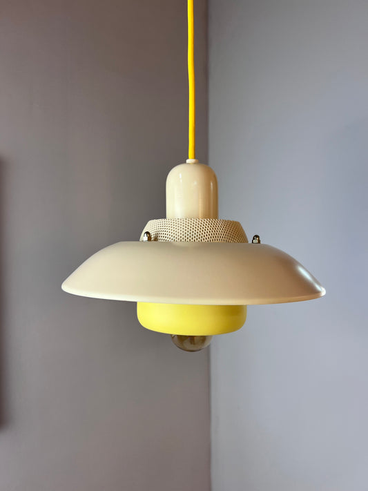 Lamellenlampe neu lackiert gelb creme