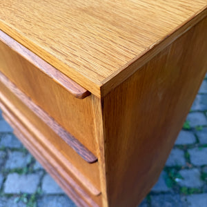 Tallboy Kommode Eiche mit Schloss aus Dänemark