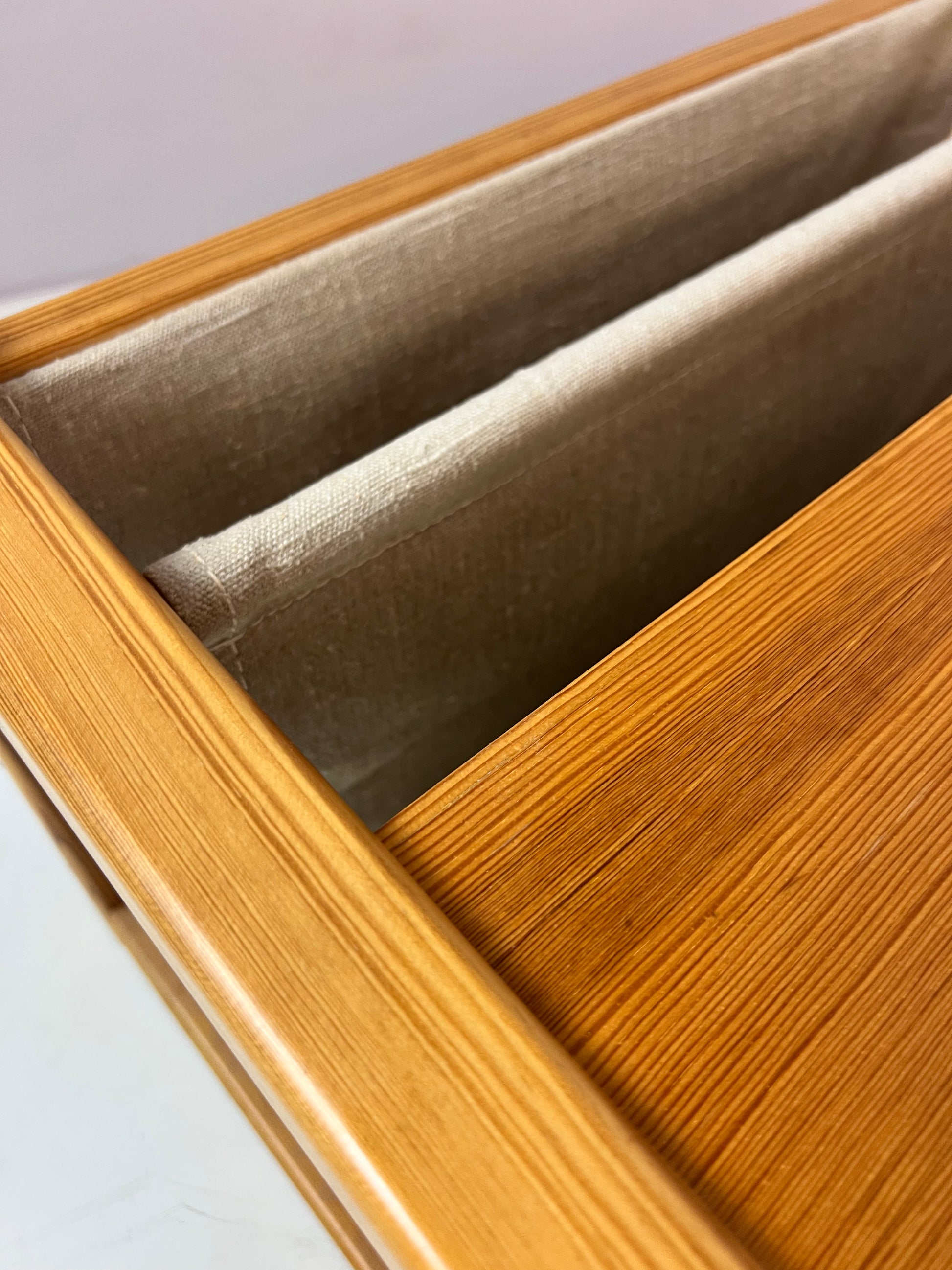 Zeitungstisch SAFARI von Karin Mobring für IKEA