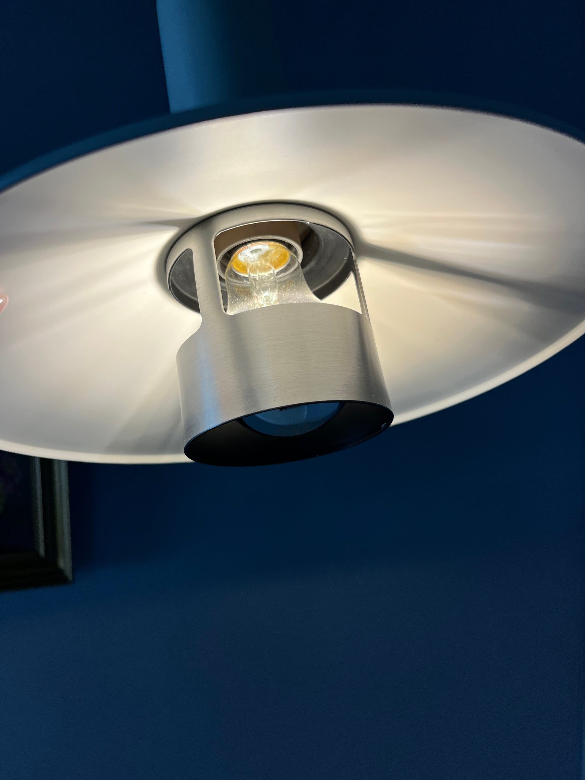 Hängelampe Modell 880 weiß silber von Schmidt’s Lampedesign