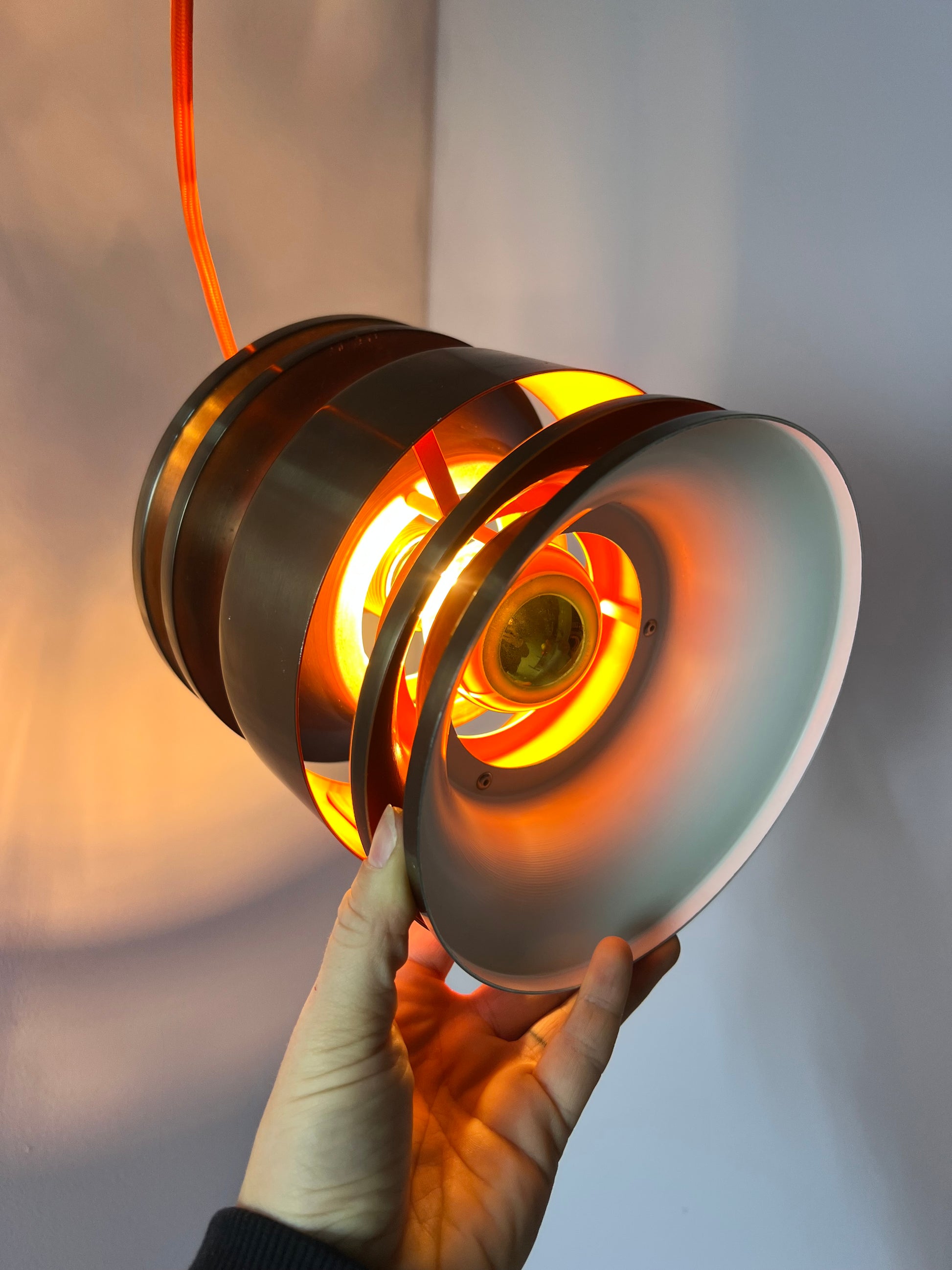 Hängelampe anthrazit orange von Carl Thore