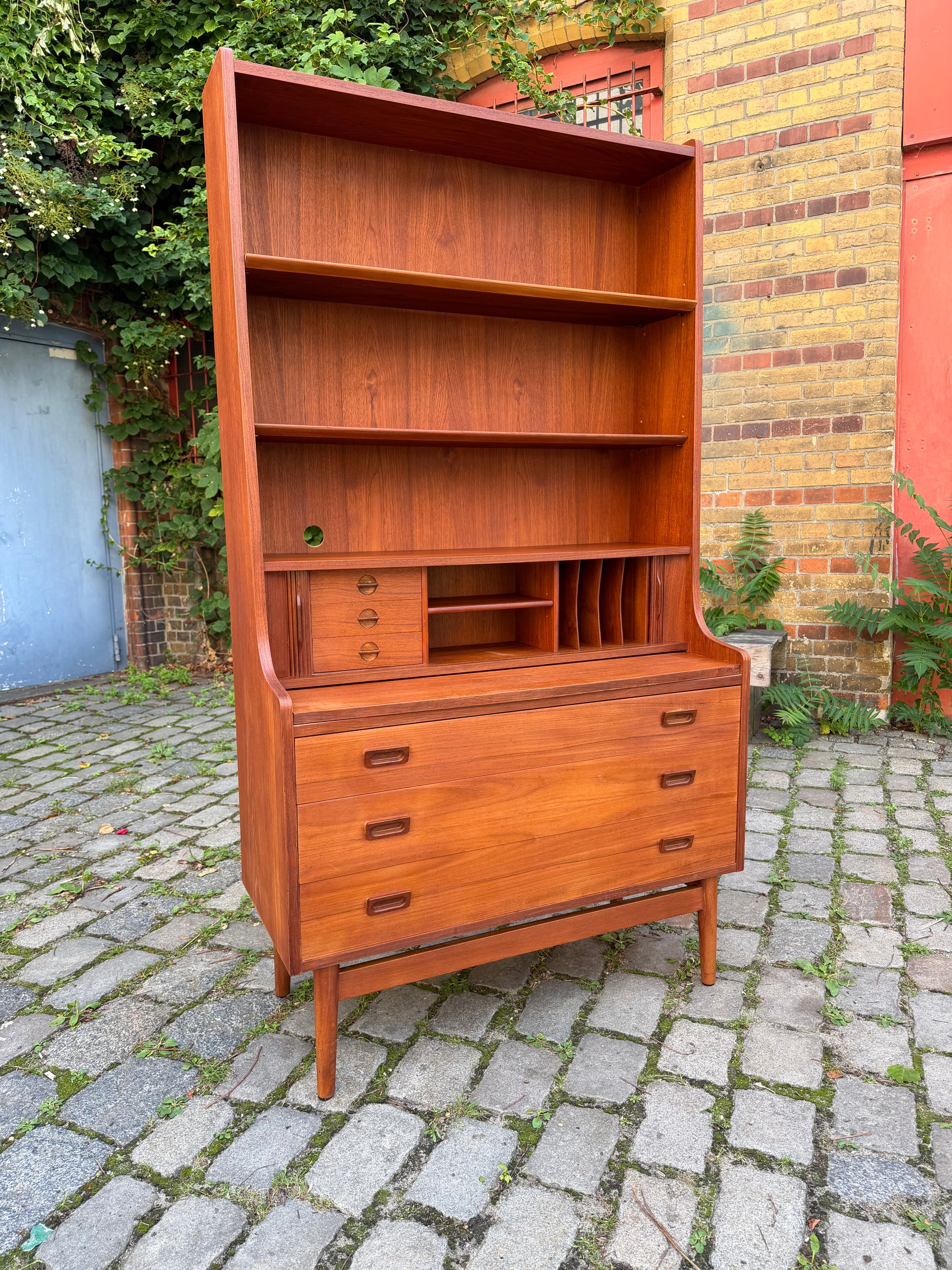 Bücherregal Teak mit Sekretär von Johannes Sorth für Nexø