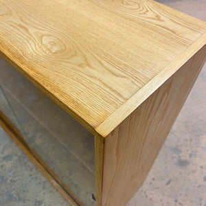 Vitrine Typ 430 Esche von Joachim Nebelung für Hellerau