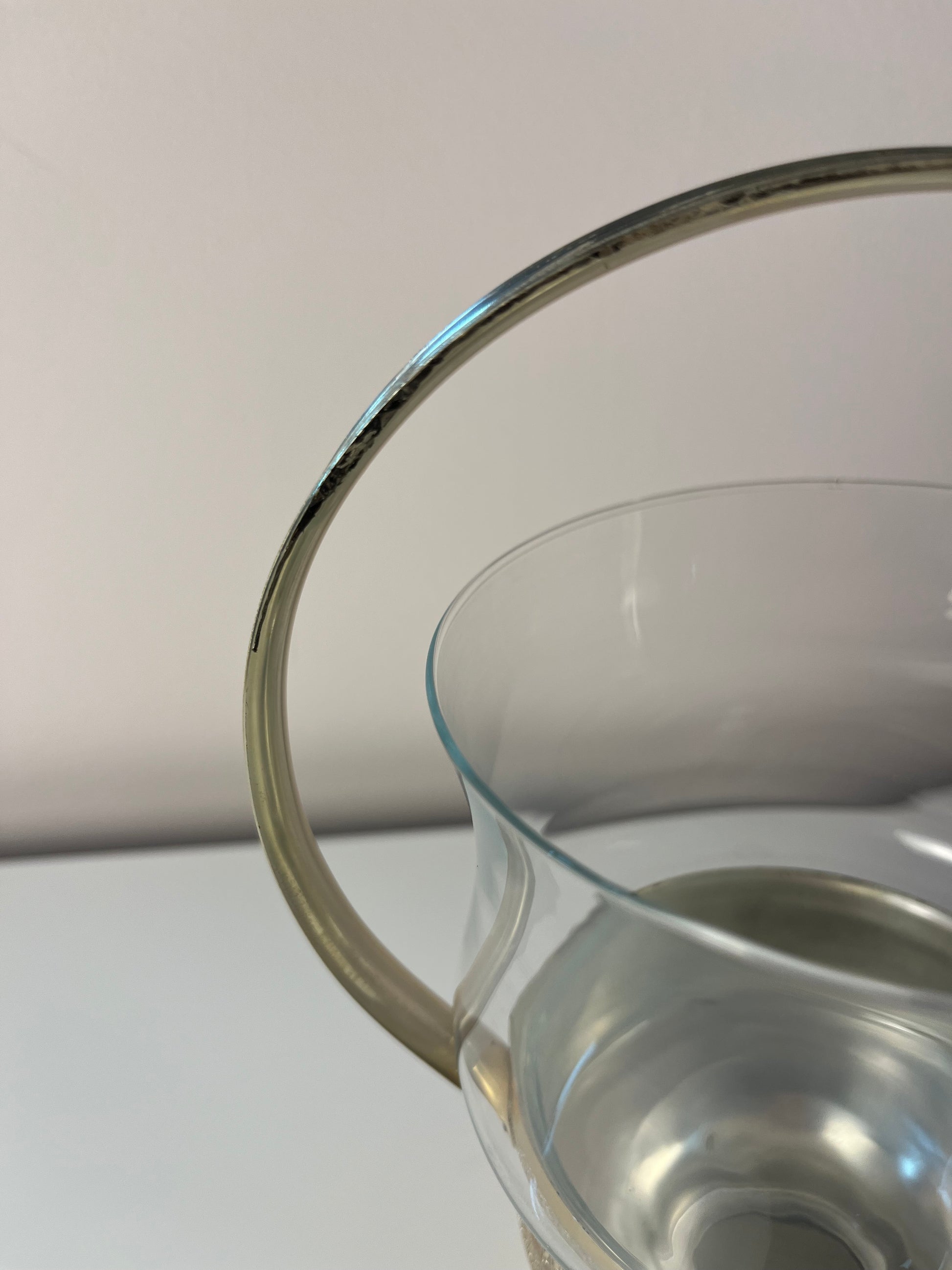Henkelschale versilbert mit Glaseinsatz