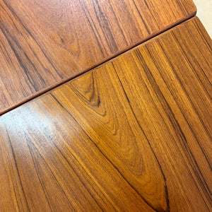 Ausziehbarer Esstisch Teak von Henning Kjærnulf