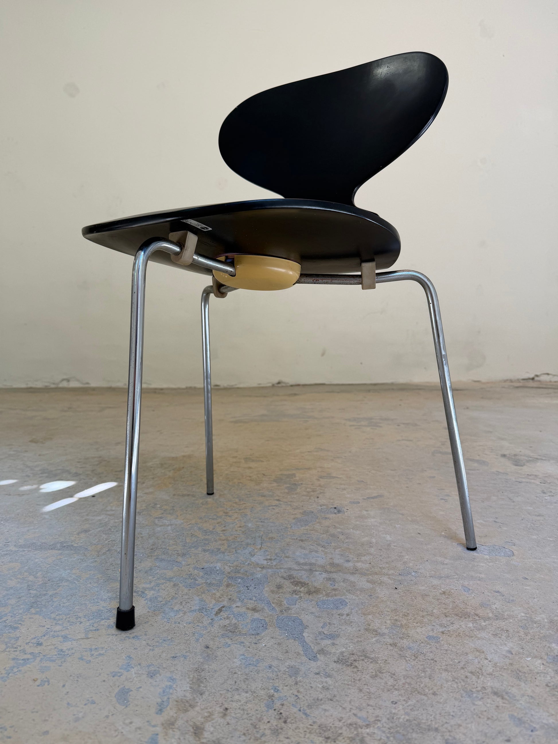Stuhl Ameise schwarz von Arne Jacobsen für Fritz Hansen 1992