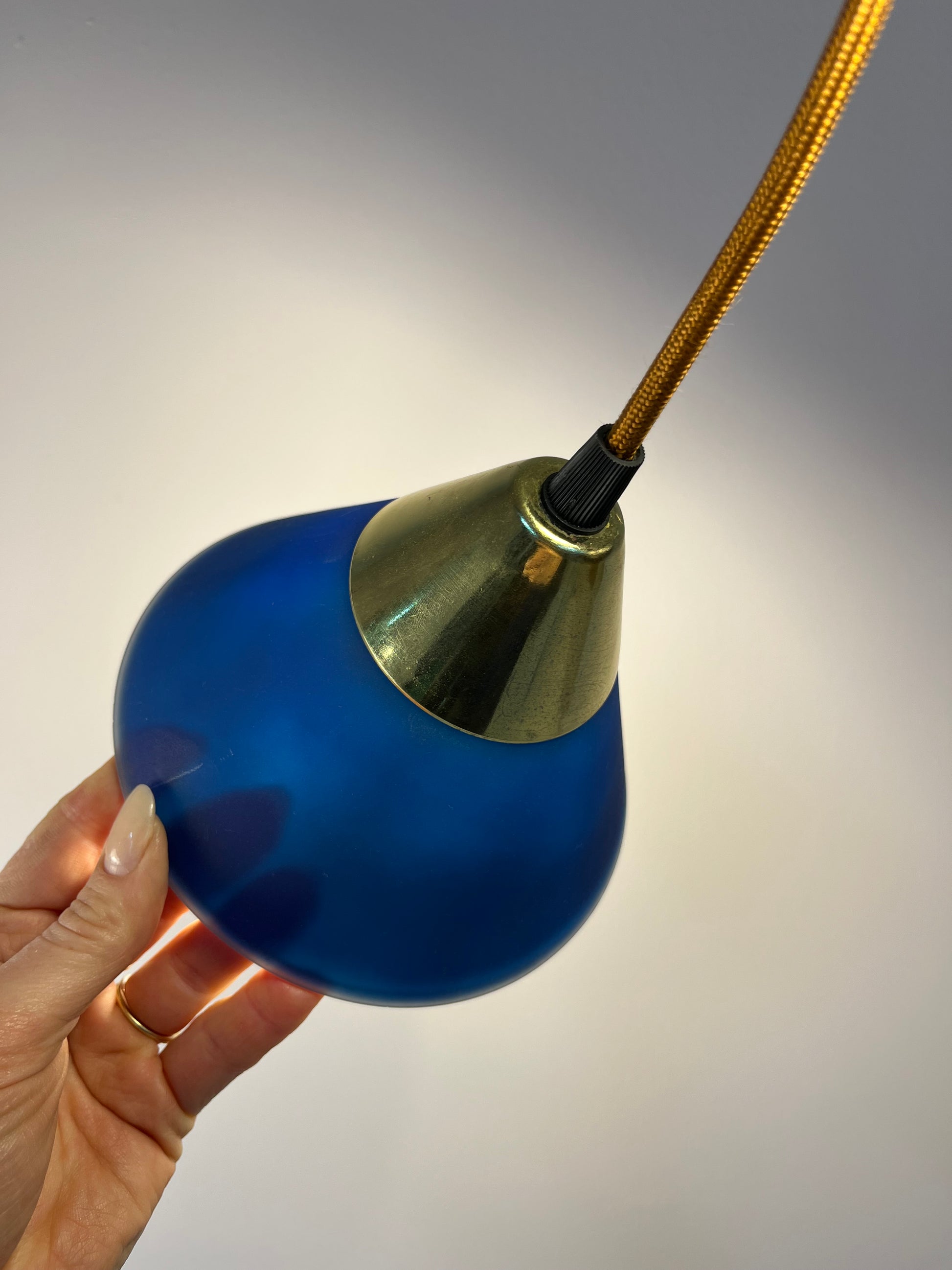 Set: 2x Hängelampe blau Glas Messing