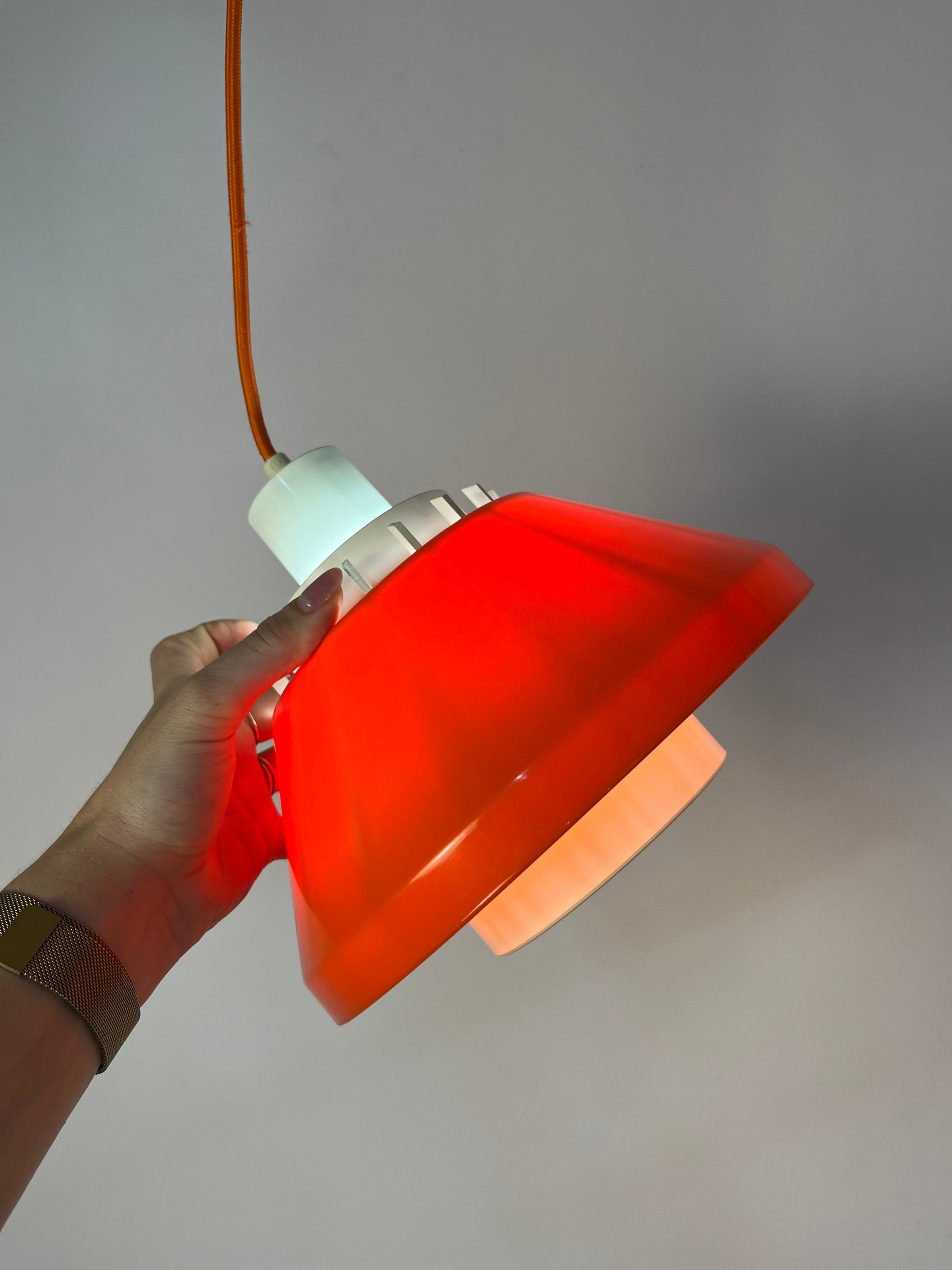 Hängelampe Modell 854 orange Kunststoff von Lyskær Belysning