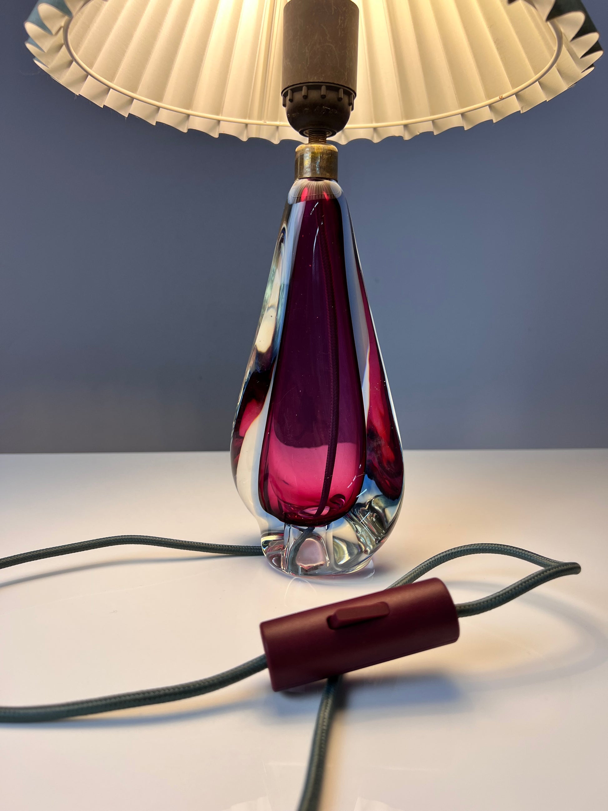 Tischlampe lila blau Muranoglas