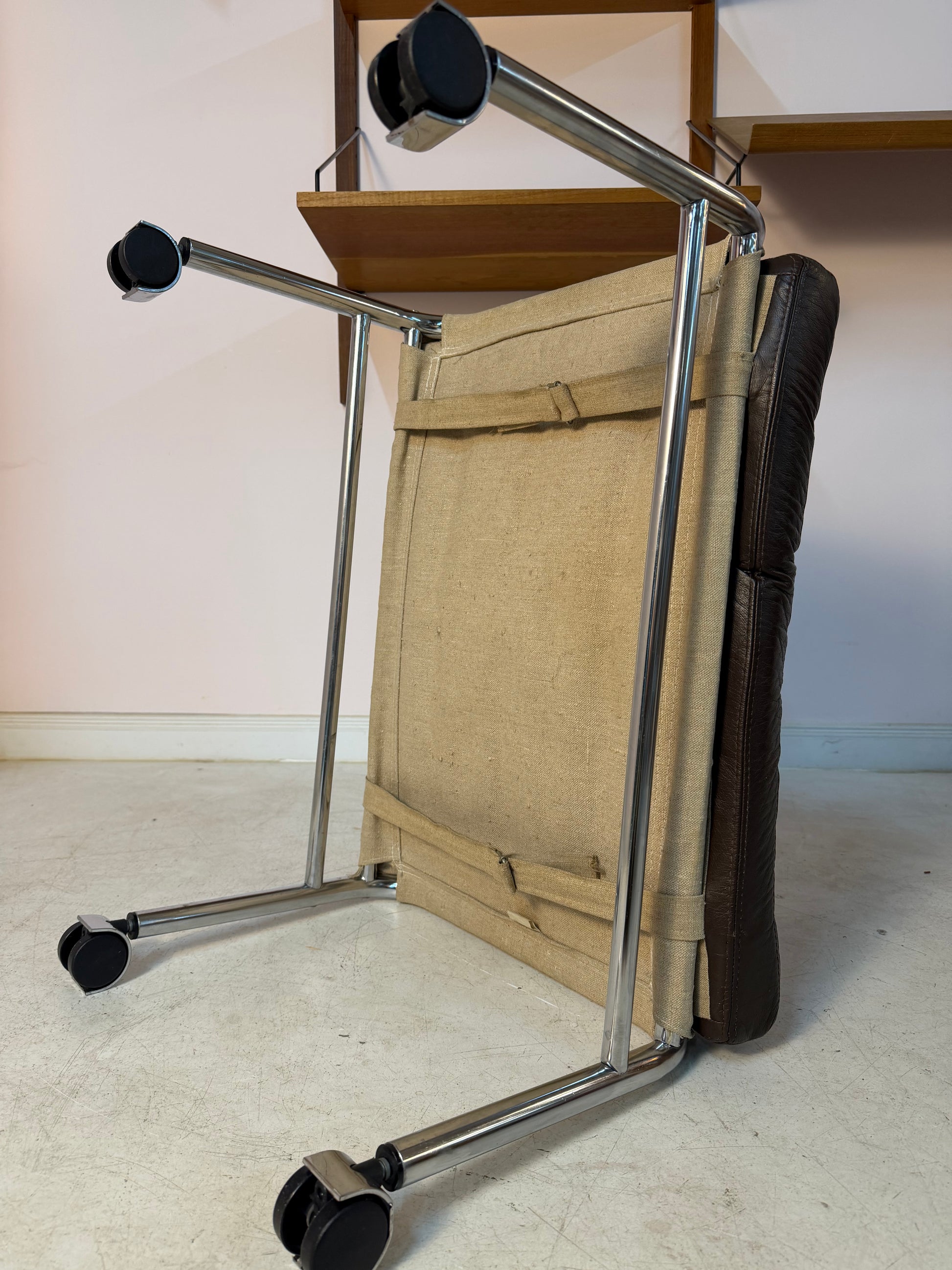 Hocker Modell Bore dunkelbraun Chrom von Noboru Nakamura für IKEA