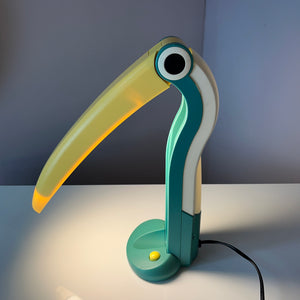 Tischlampe Toucan groß grün gelb von H.T. Huang für Huangslite
