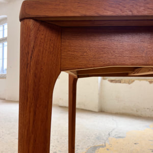 Ausziehbarer quadratischer Esstisch Teak von Vejle