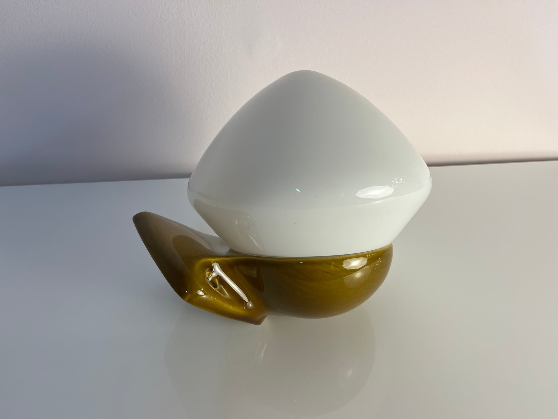 Wandlampe Modell 6030 oliv von Sigvard Bernadotte für Ifö