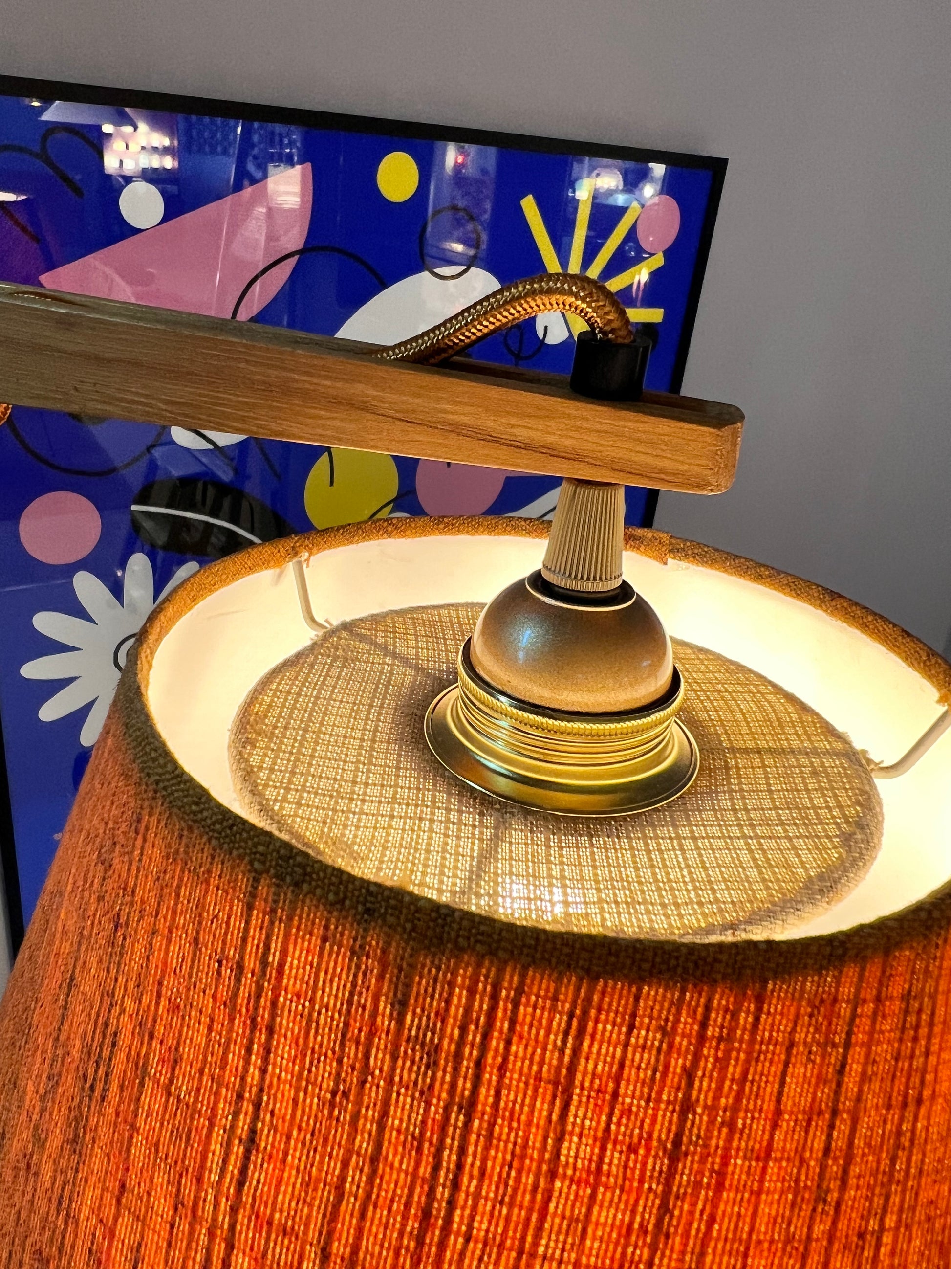 Wandlampe mit Gelenkarm Teak und braun orangenem Schirm