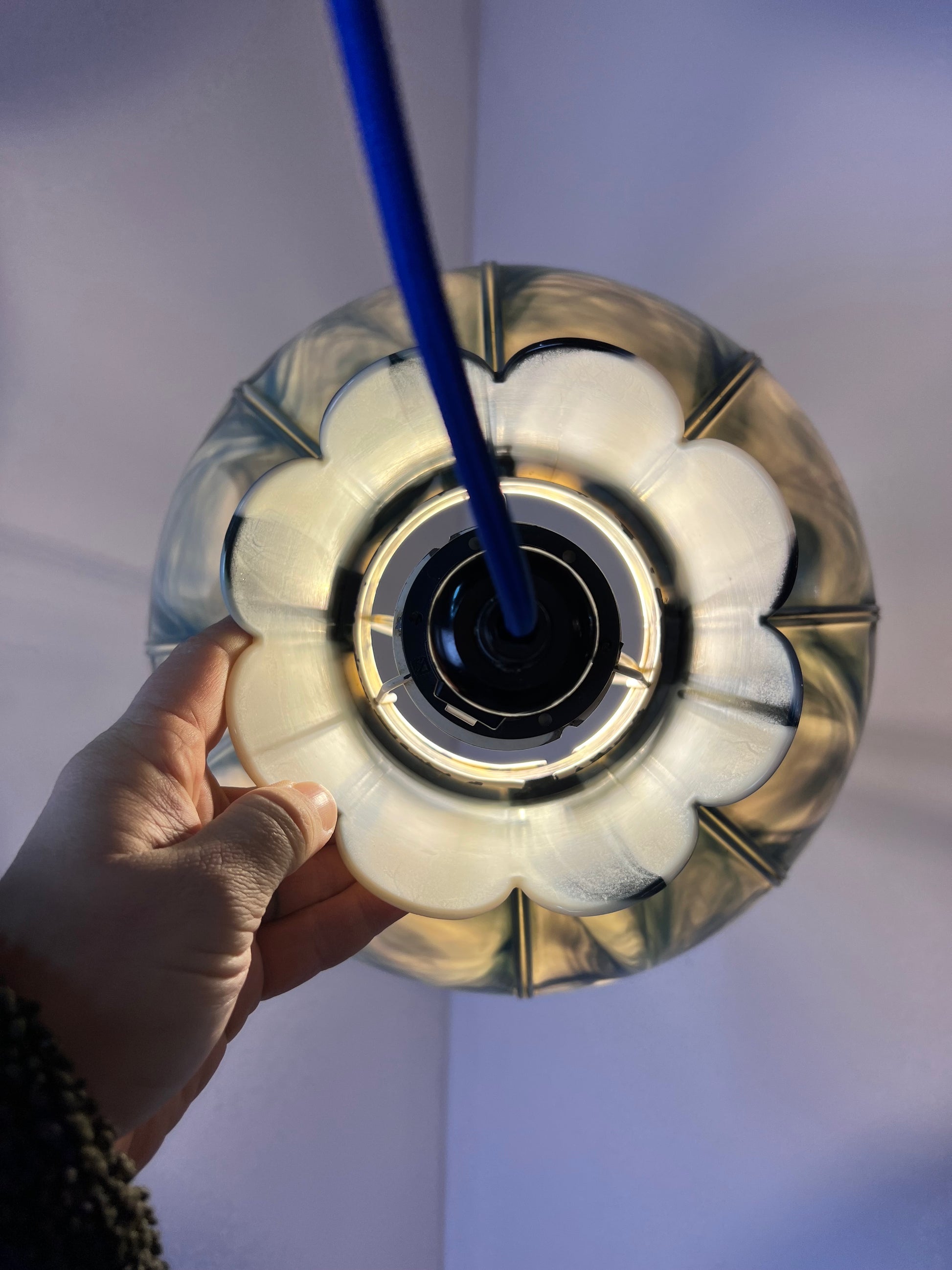 Hängelampe marmorierte Blume Kunststoff aus Dänemark