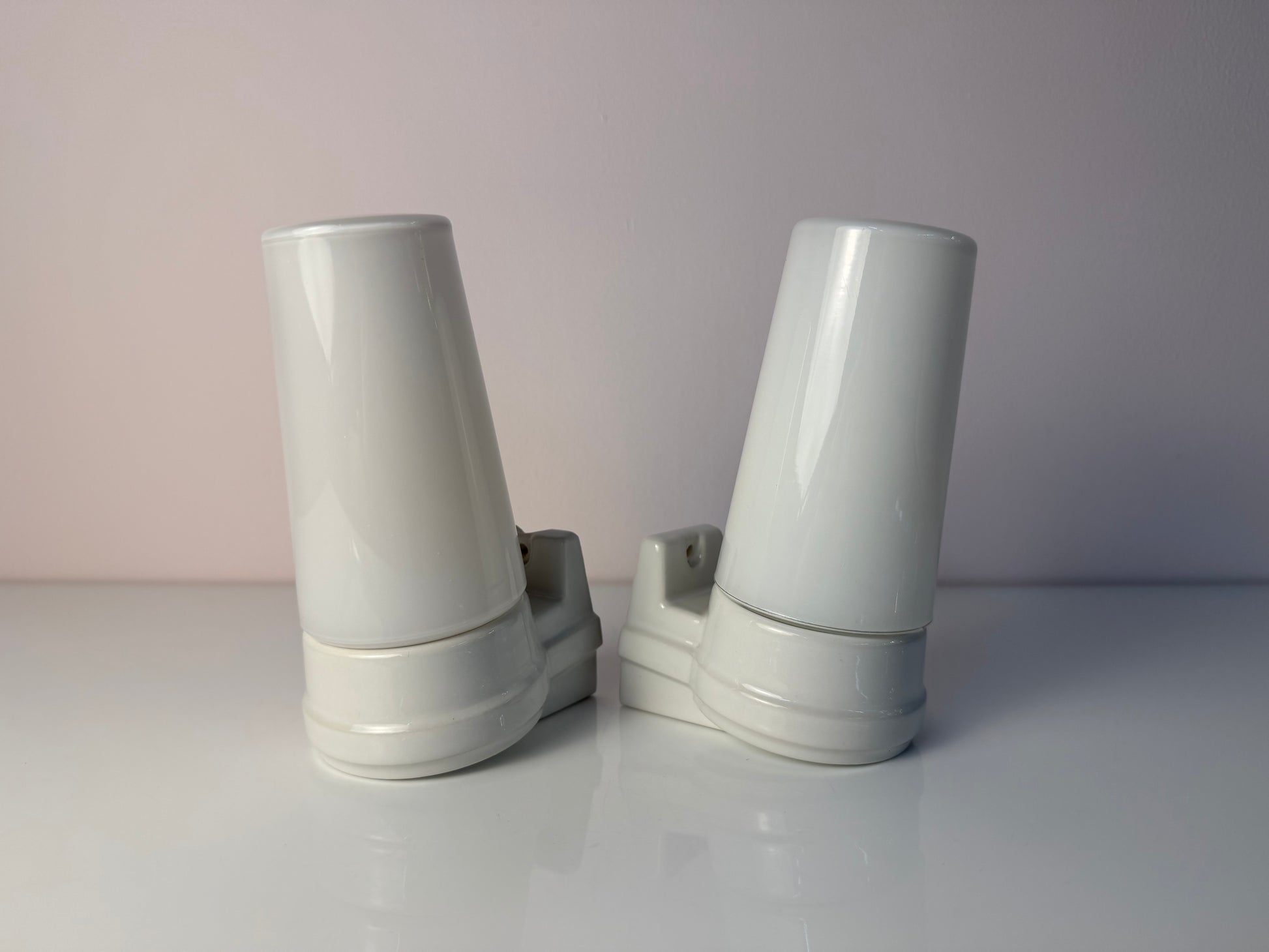 Set: 2x Wandlampe Modell 6080 weiß von Sigvard Bernadotte für Ifö