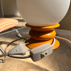 Tischlampe gelb Opalglas von Temde