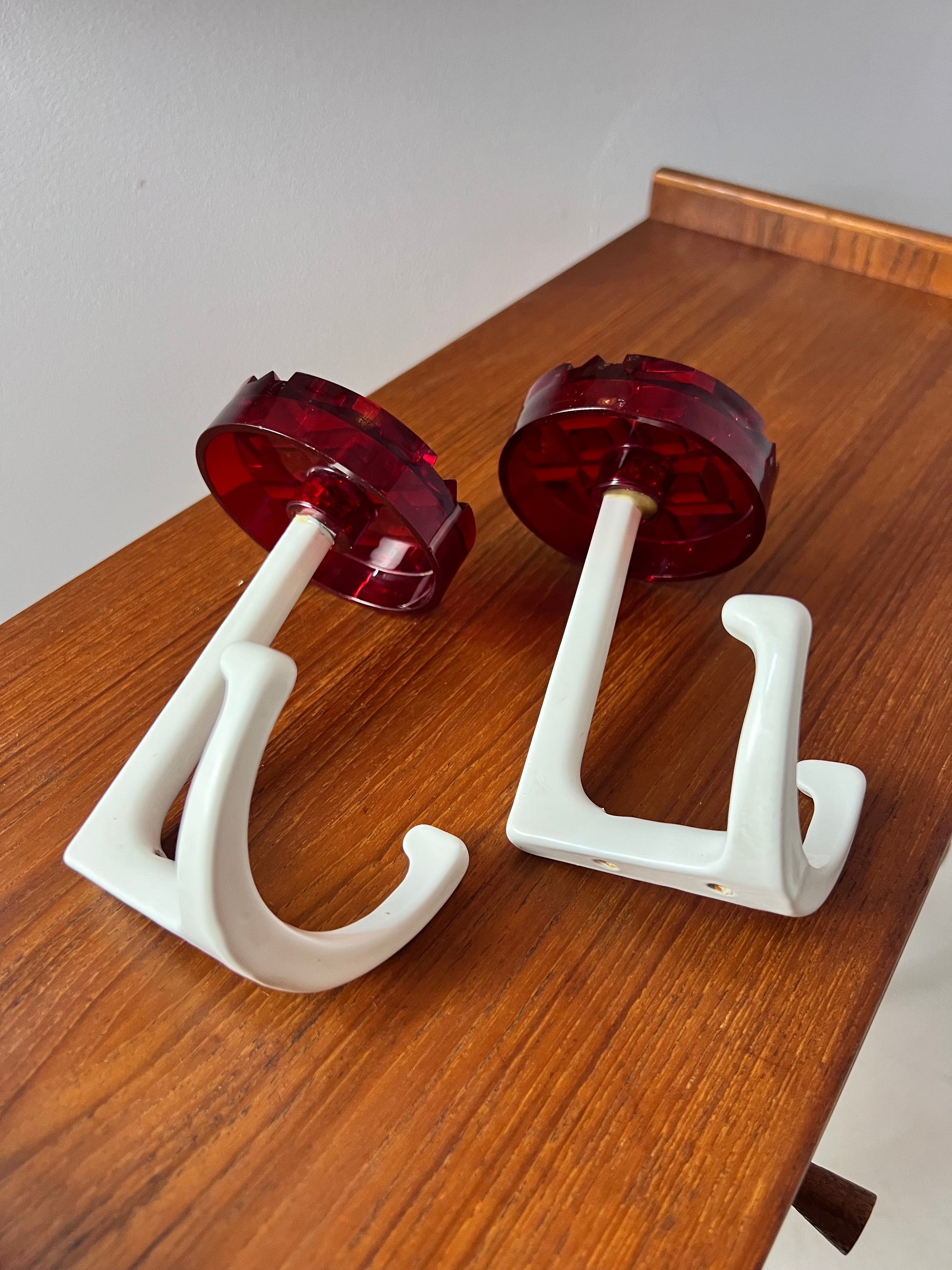 Set Kleiderhaken rot