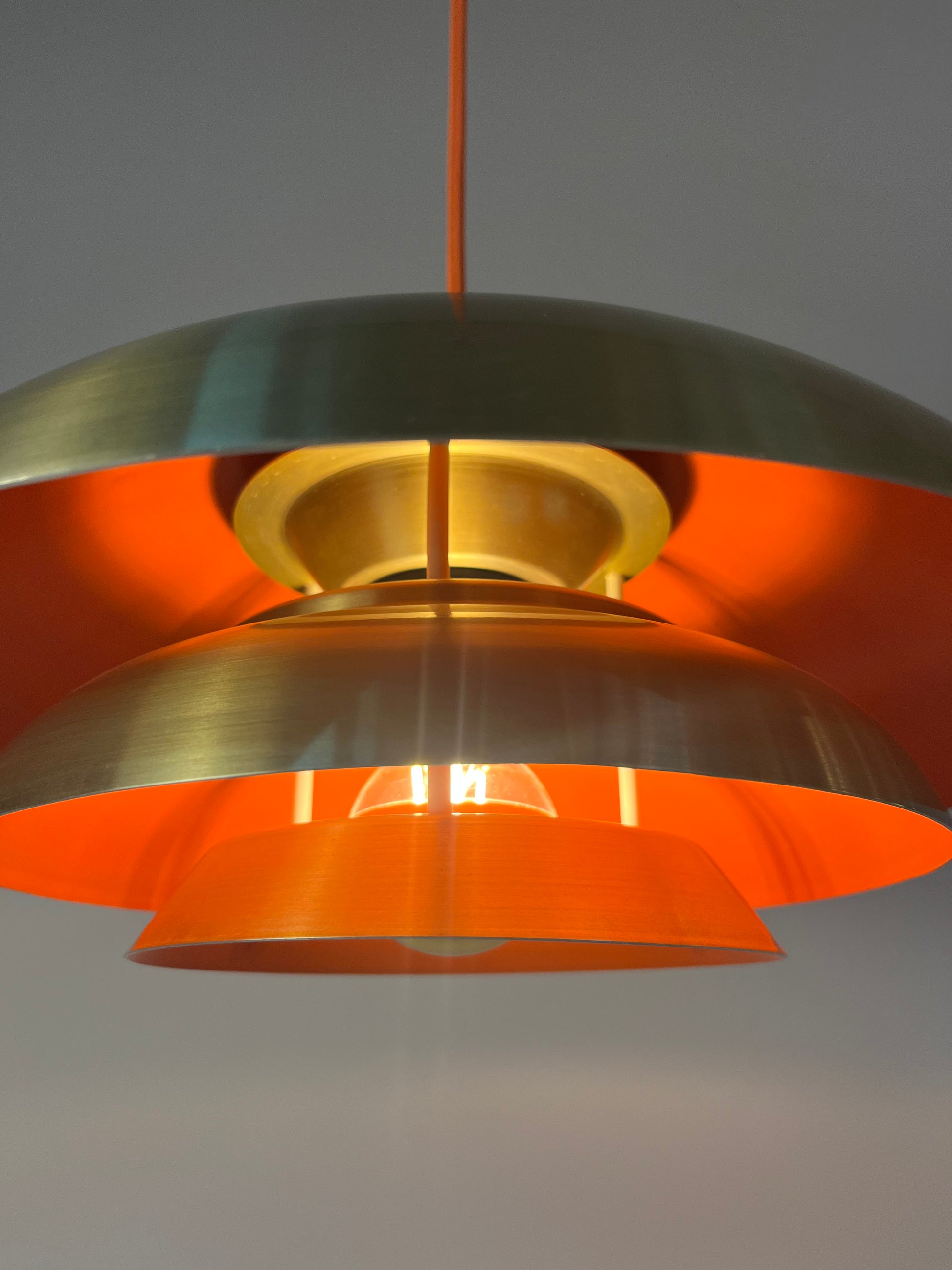 Lamellenlampe gold orange aus Dänemark