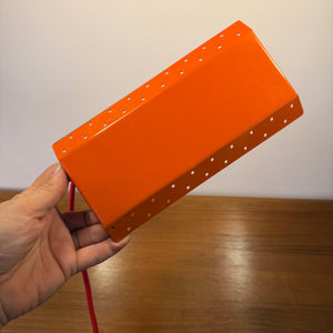Wandlampe E.S. Horn orange mit beweglichen Visier