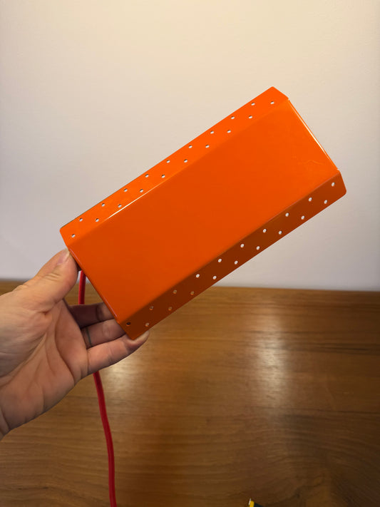 Wandlampe E.S. Horn orange mit beweglichen Visier