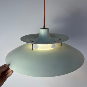 Lamellenlampe PH5 weiß von Poul Henningsen für Louis Poulsen