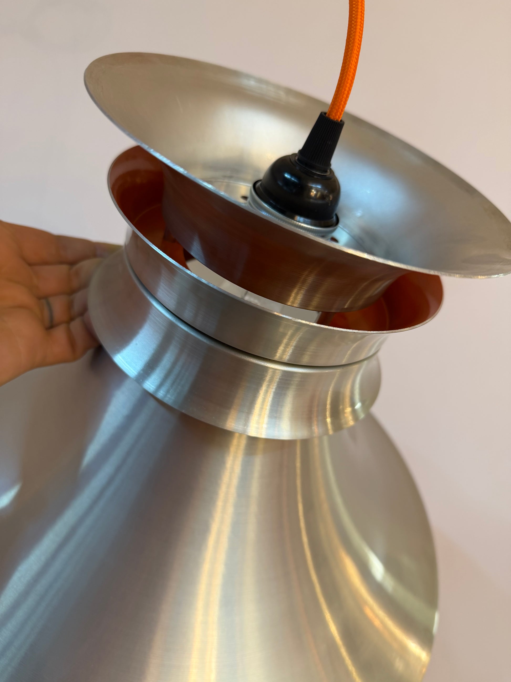 Hängelampe silber orange aus Dänemark
