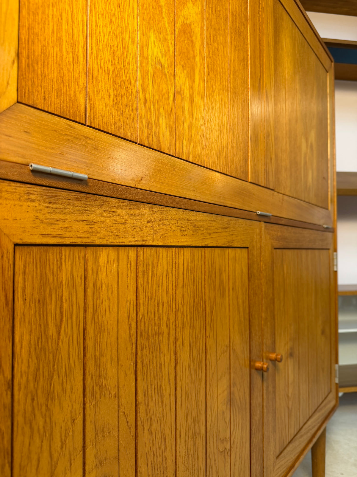 Barschrank Eiche von Rud Thygesen & Johnny Sørensen für HG Furniture