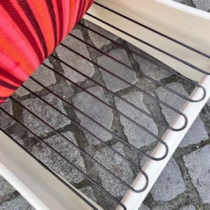 Sessel 70er pink gestreift