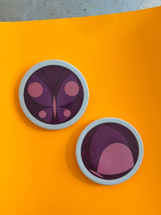 Set: 2x Sammelteller / Wandteller Schmetterlinge violett von Ib Antoni für Bing & Grøndahl