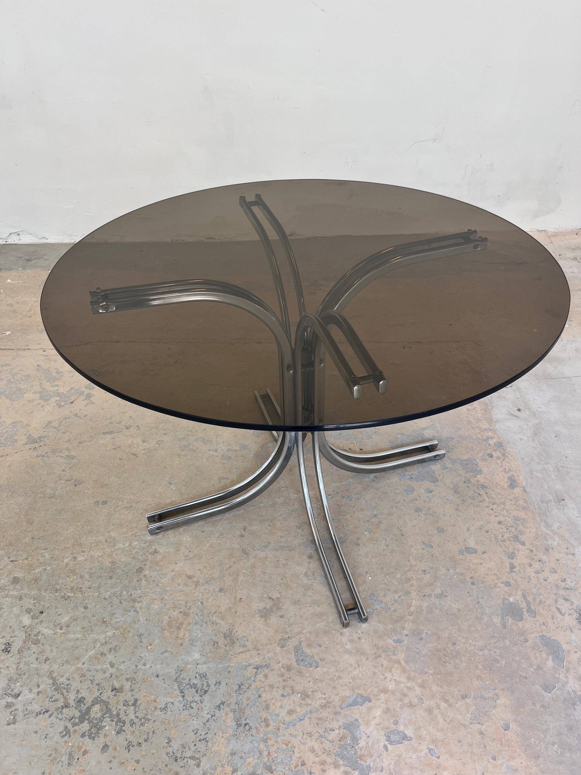 Runder Esstisch Rauchglas & Chrom