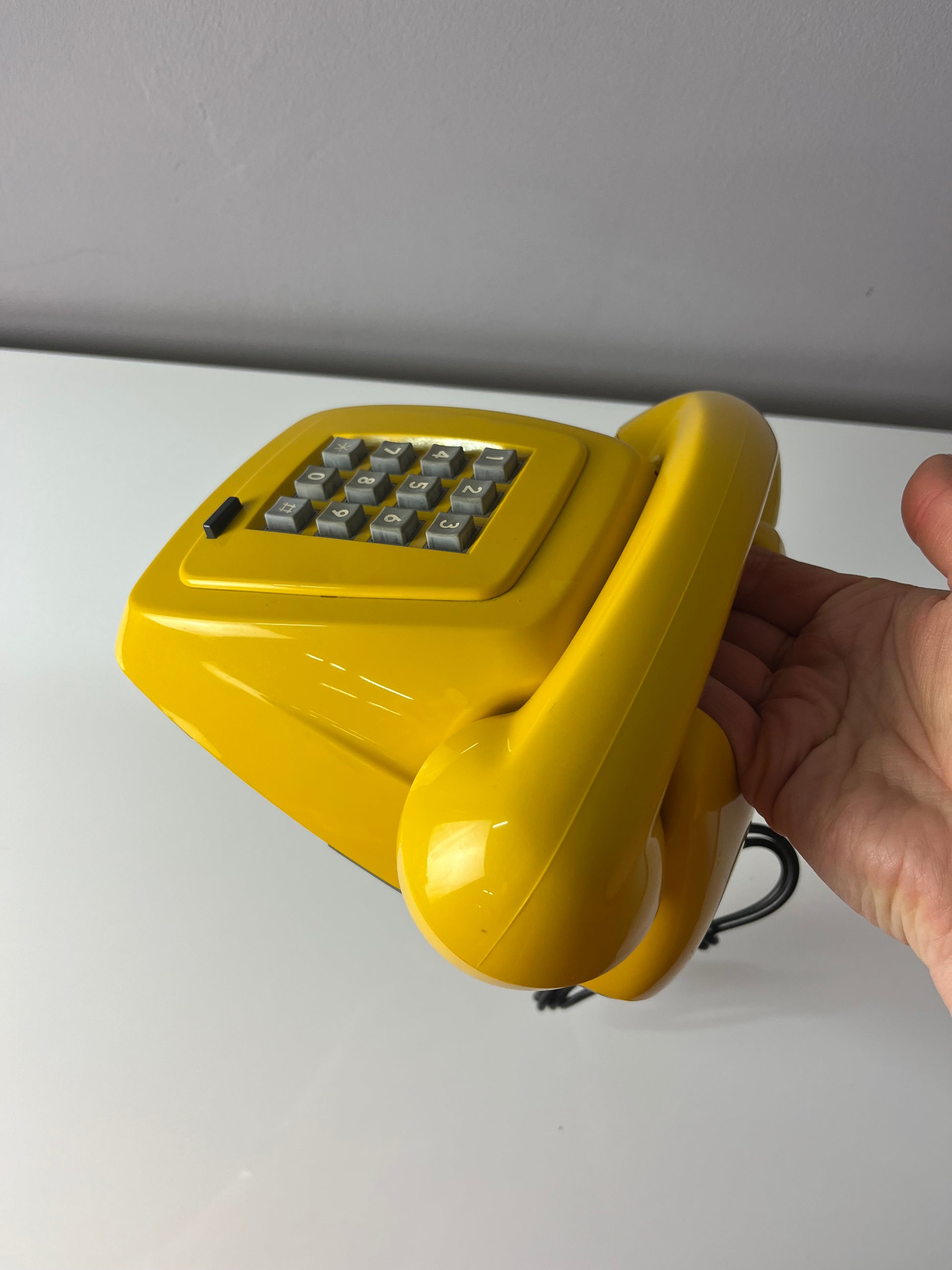 Telefon Modell 73 D gelb von Kirk