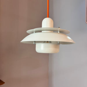 Lamellenlampe weiß von Horn aus Dänemark