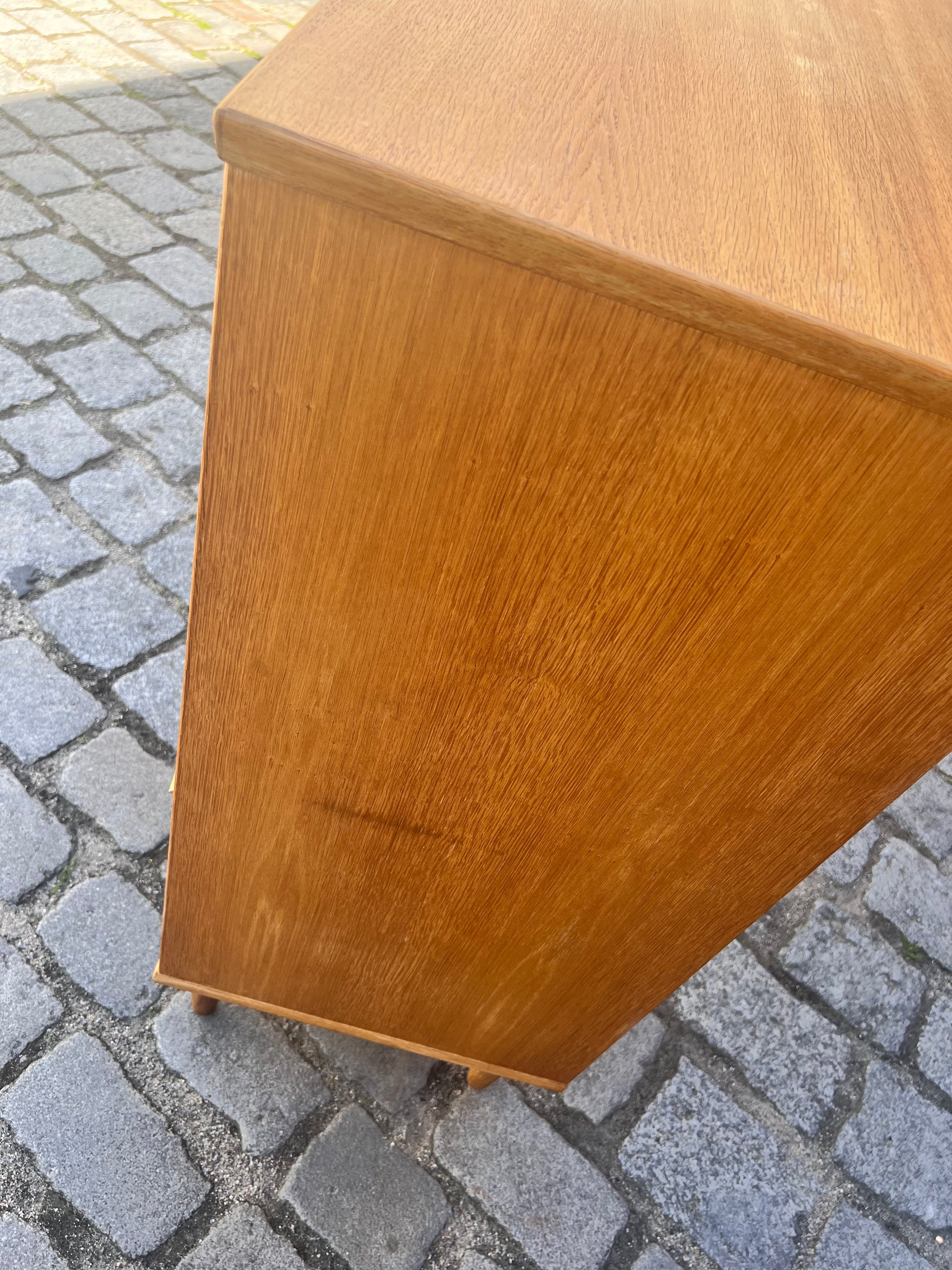 Kommode Eiche mit Schloss aus Dänemark
