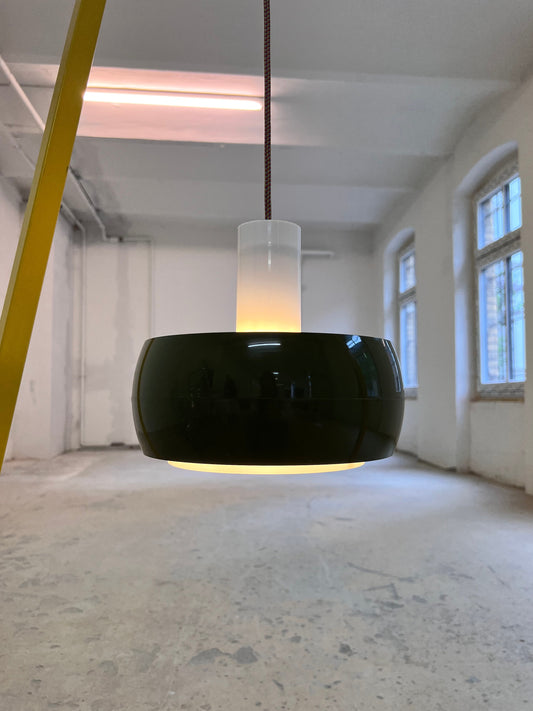 Hängelampe olivgrün Kunststoff aus Dänemark
