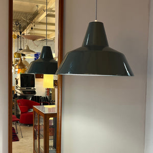 Industrielampe grau emailliert