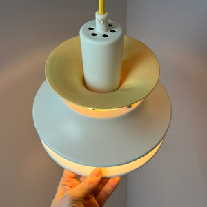 Lamellenlampe weiß gelb von Lyskær