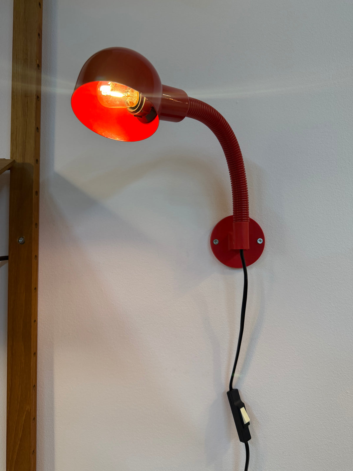 Wandlampe rot von Laoni