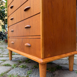 Kommode Teak mit Muschelgriffen aus Dänemark