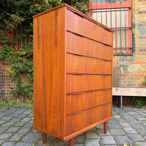 Tallboy Kommode Teak mit Schloss aus Dänemark