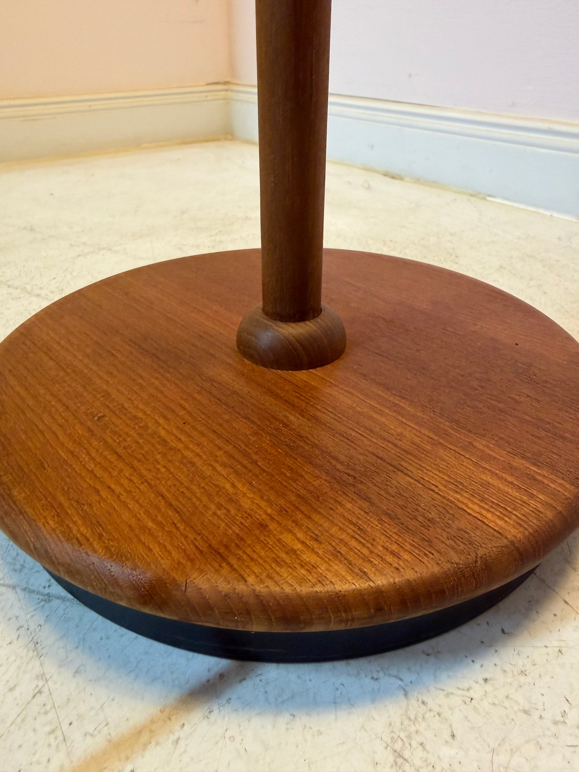 Stehlampe Maiglöckchen von Domus Teak und Rohseide