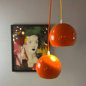 Kugellampe neu lackiert orange aus Dänemark
