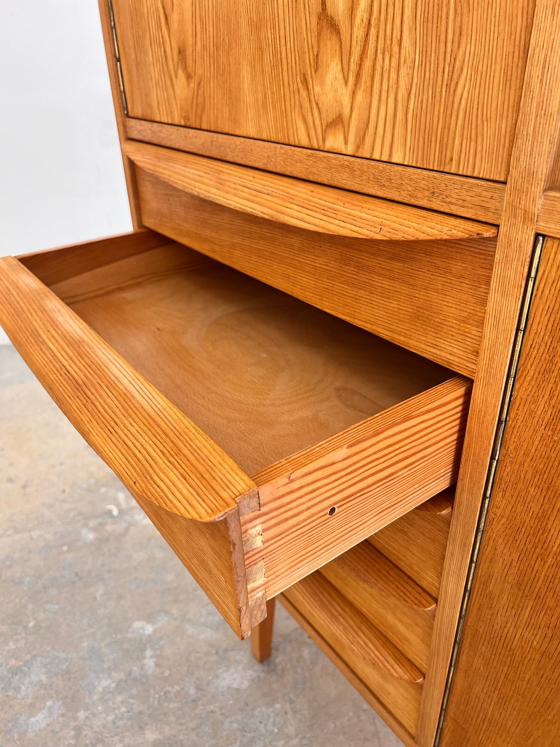 Highboard / Wohnzimmerschrank Typ 602/G Esche von Hellerau aus 1959