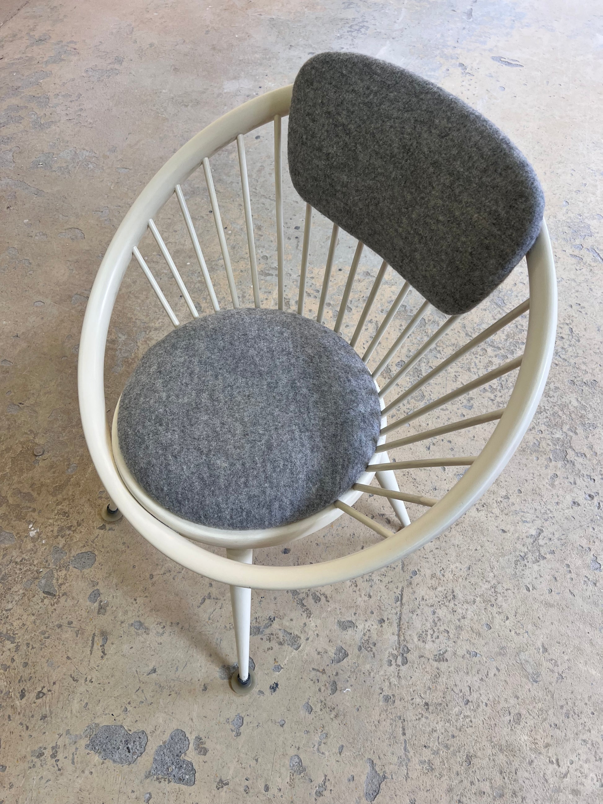 Circle Chair weiß von Yngve Ekström für Swedese